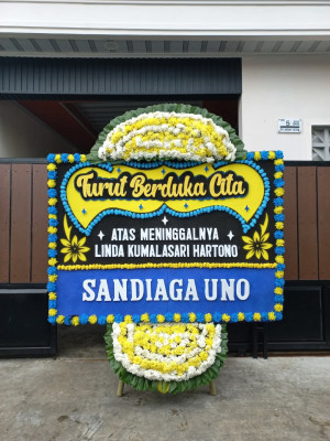 Papan Bunga Duka di Timang Gajah